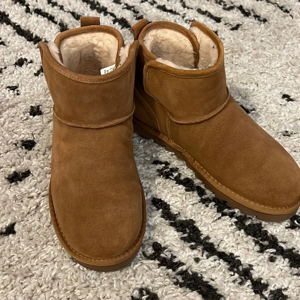 Ankle booties